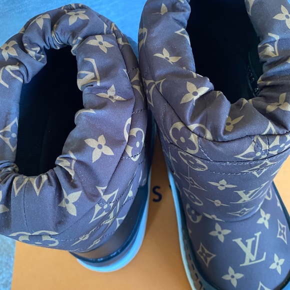 Rare! Pre owned Louis Vuitton authentic moon boots size 40!!!!!! - Picture 6 of 9